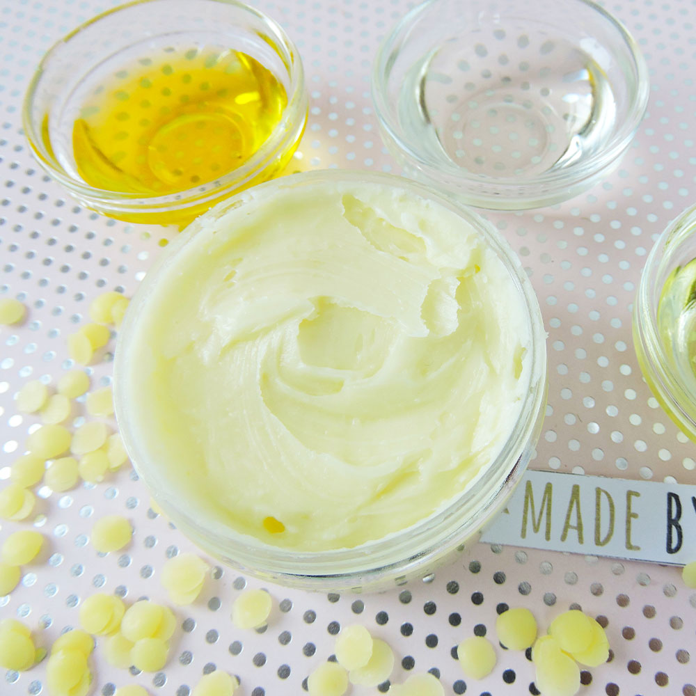 Baume Beauté des seins - Galbe, raffermit, retend